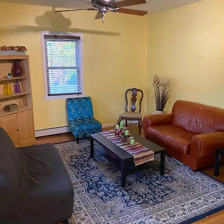 Close To Nyc, Dream Mall, And Lots Lots Shopping. Apartment